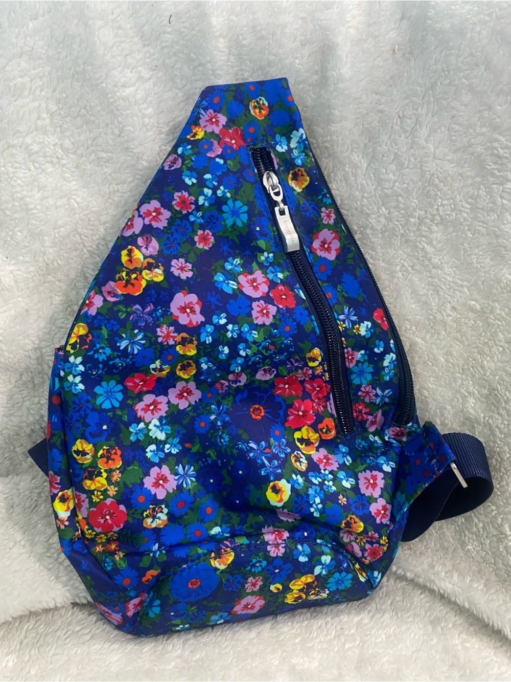 🆕💙Baggallini Mini Sling, Floral Market - Picture 5 of 9